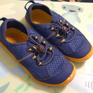Lands End water shoes